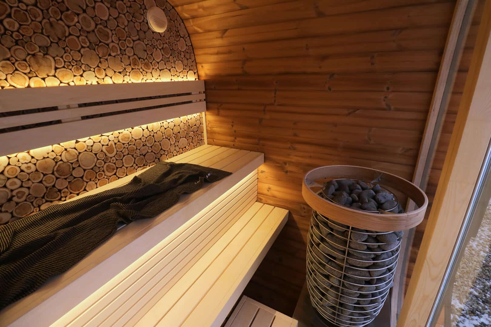 Saunasell Round Cube Mini Sauna
